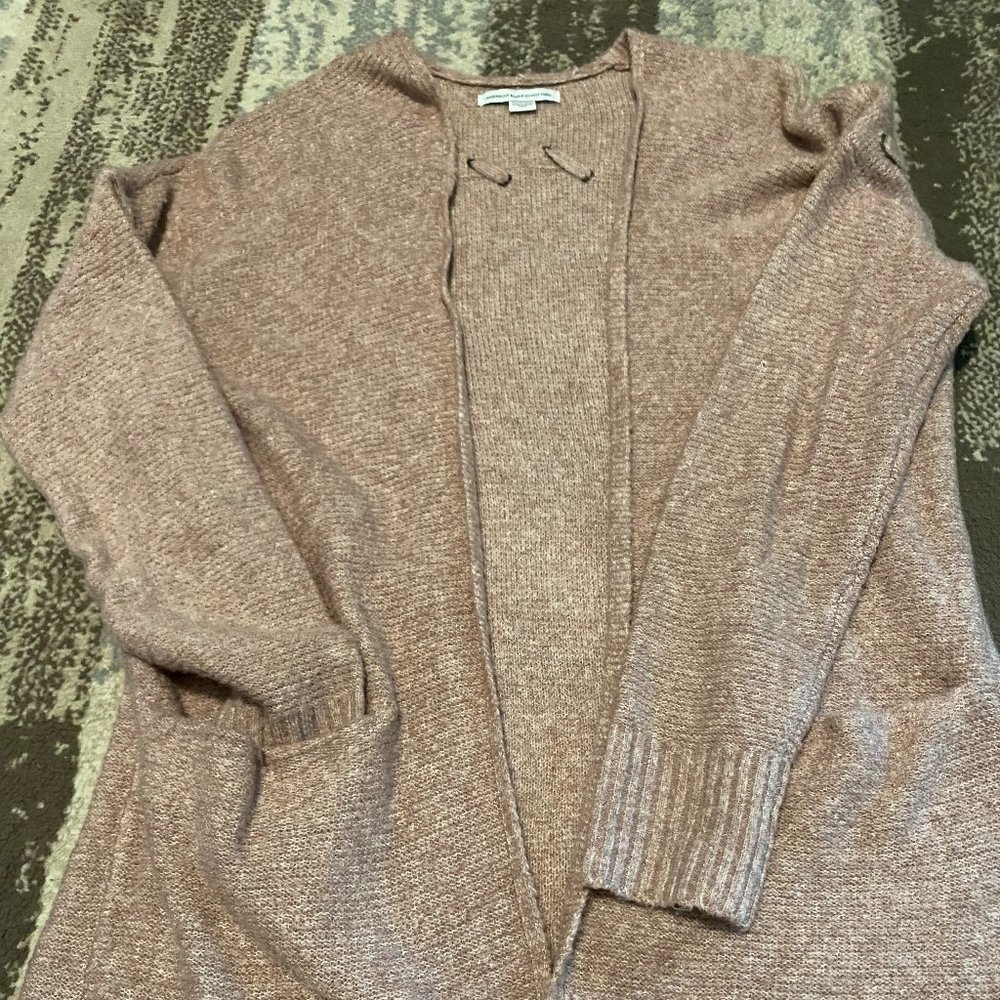 American Eagle Soft Rose Color  Cardigan XS Very Good Condition